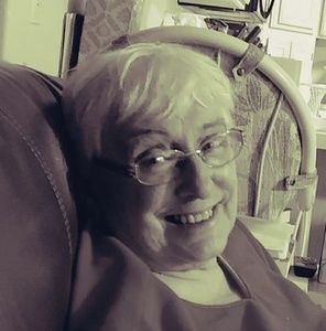 Meet your Posher, Deena